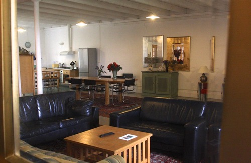 Cordes-sur-Ciel House | A factory of the XIXth century entirely to oneself with friends or for a whole family