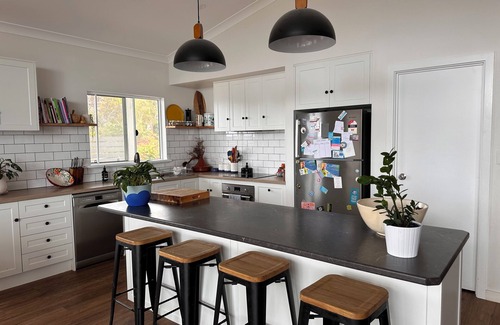 Port Lincoln House | A family friendly house with breath-taking sea views in a great location.