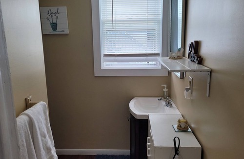 Wildwood Cottage | A family friendly Beach cottage located a block from beach and boardwalk!!!