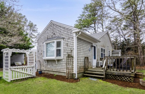 Harwich Port Cottage | A family vacation to the Cape!