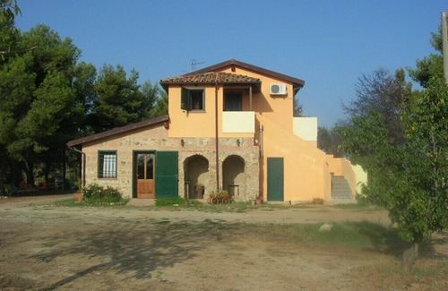 Zambrone Other | A few minutes from the sea and Tropea, small one-bedroom apartment in farmhouse residence