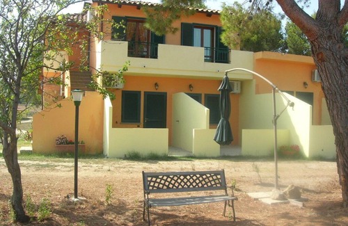 Zambrone Other | A few minutes from the sea and Tropea, small one-bedroom apartment in farmhouse residence