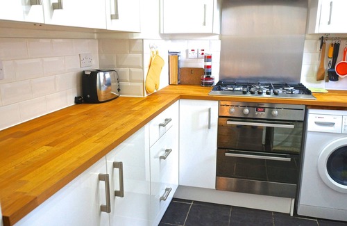 Bishop's Apartment | A flat with a (London Eye) view. Bright, comfortable flat in the heart of London