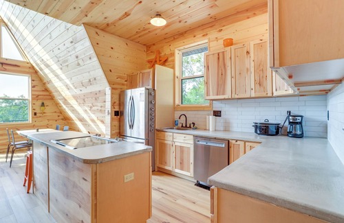 Hardy Cabin | A-Frame Hardy Cabin w/Spring River Views!