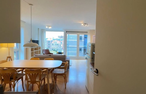 Staatsliedenbuurt Apartment | A Glimpse Into the Rich History of Amsterdam