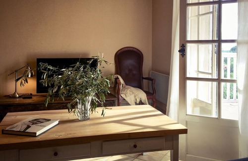 Cabrieres Villa | A haven of peace by the pool between Uzès, Nîmes and Avignon.