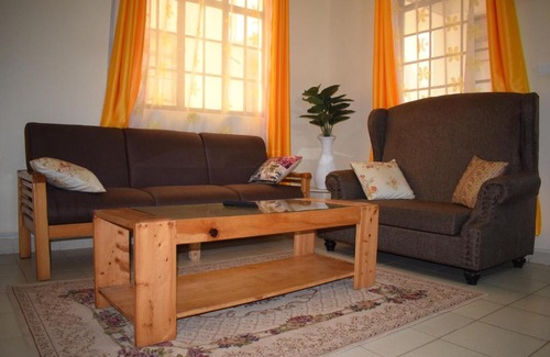 Ngelani Bed & Breakfast | A HOME IN MACHAKOS