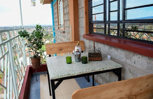 Nyeri Apartment | A+I Skyview- Rustic Chic Escape x5n