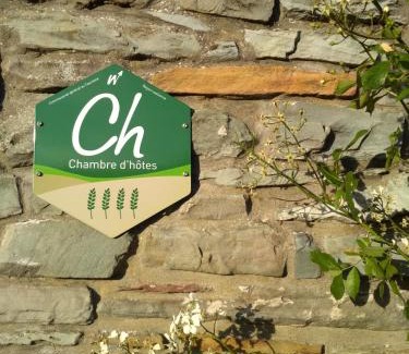 Bras-Haut Bed & Breakfast | A la Grange d'en Haut