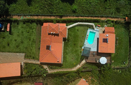 Moeda House | A Lapinha do Sertão é uma casa de hospedagem temporária, com vista panorâmica.