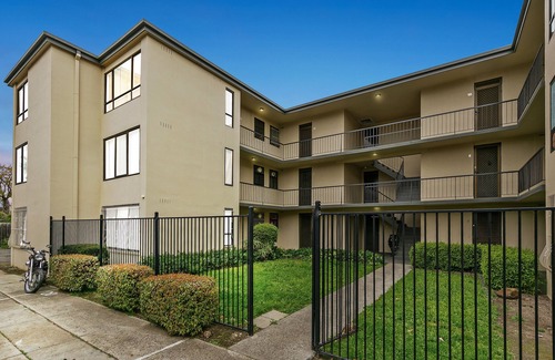 Maribyrnong Apartment | A little Melbourne Gem