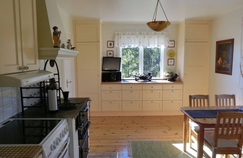 Atvidaberg Municipality Cabin | A lovely cottage on Lake Vindommen - it has everything to make your holiday fun!