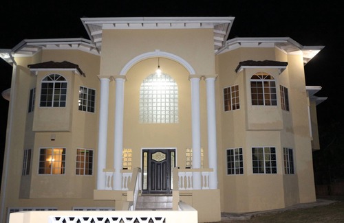 IronShore Estates Villa | A Luxurious 4-Bedroom Private Villa with Games Room, Theatre & Modern Art