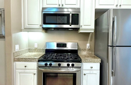 Airport Area Condo | A Luxurious Resort Style Condo in the Heart of Irvine