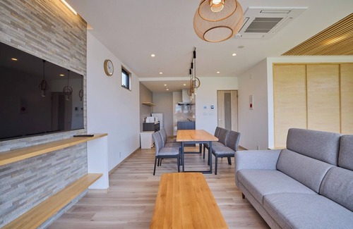 Fujikawaguchiko House | A newly built villa with a jacuzzi where you can e/Minamitsurugun Yamanashi