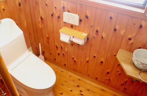 Ichinomiya House | A nostalgic space where an old house is revived an / Choseigun Chiba