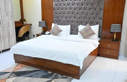 D.H.A. Hotel | A One Hotel Dha Phase 4