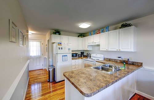 Ocracoke Condo | A Pelican Dance: Pet-friendly Condo in the heart of Ocracoke Village