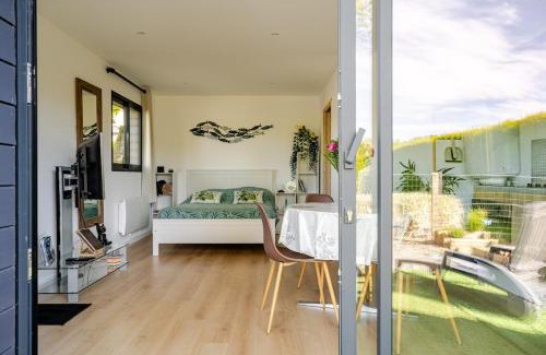 Saint-Georges-de-Grehaigne Apartment | A place of zen