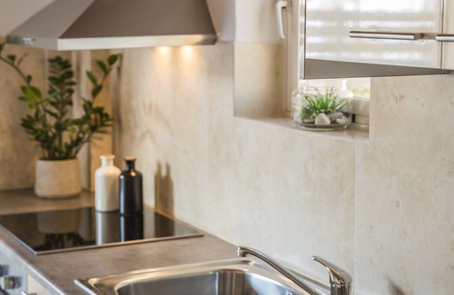 Lassi Apartment | A place to relax and enjoy the surrounded nature and the sound of the waves.