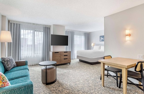 Downtown San Antonio Hotel | A Place You'll Surely Enjoy! Short Drive to Elmendorf Lake Park, Pet-Friendly