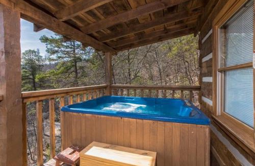 Gatlinburg - Pigeon Forge Hotel | A Postcard View