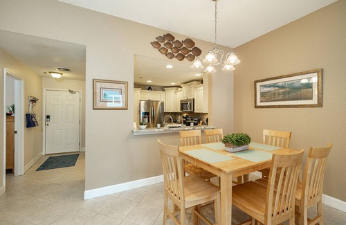 Independence Square House | A private beachfront condo just steps from beach