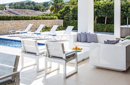 Urbanizacion La Mandarina House | A Private Luxury Villa 5 Star accommodation