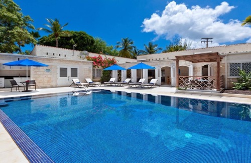 Gibbs Bay Villa | A Private Villa With A Pool - Just A Short Walk To A Stunning Beach