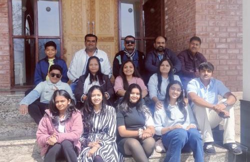 Srinagar House | A R villa and cottage