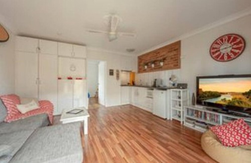 Mollymook Apartment | A Reef Intermission - A coast break at Mollymook
