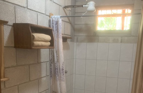 Marbella Cabin | A rustic lodge surrounded by gardens, in a jungle setting - double Room 1