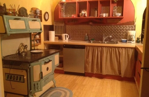 Port Clements House | A Serene Guest House Perched Right On The Ocean, Pet Friendly, Central.