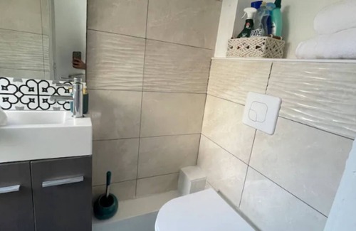 Verrieres-le-Buisson Apartment | A Seulement 30 min de Paris, Près du RER B