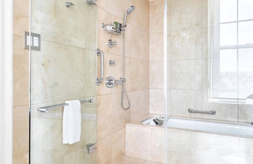 Central Park South Hotel | A Slice of NYC History: Sparkling Central Park Stays at The Pierre