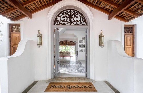 Maaliyadda Villa | A Sophisticated Spacious Beach Villa With 20 Meter Water Slide