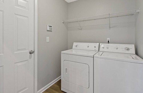Sandalwood House | A Stone's Throw to Mayo Clinic, UNF, Downtown and Beaches