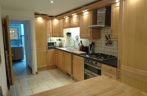 Pembridge Apartment | A stunning apartment, recently appointed and maintained to a high standard