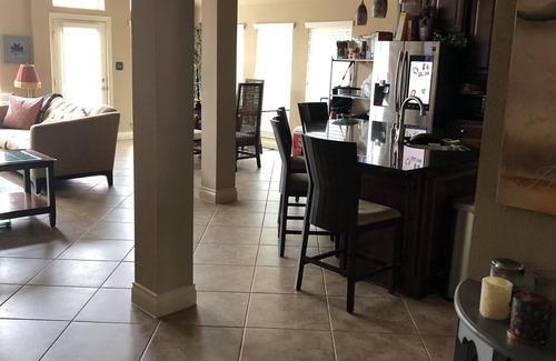 Houston House | A stunning home in Pearland, Texas awaits you! Thoroughly sanitized!