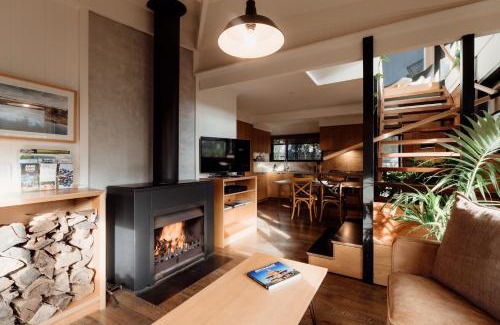 Surf Beach House | A Stylish and Unique Retreat at Surf Beach