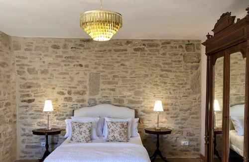 Pommard House | A stylish home featuring a terrace with stunning 180 degree views over the vines