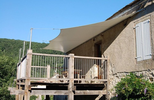 Saint-Christophe Cottage | A traditional country house with a swimming pool near ALBI and NAJAC.