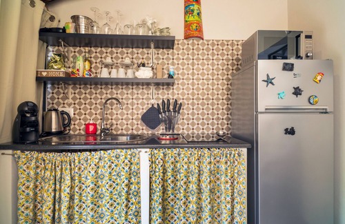 Fiumefreddo di Sicilia Apartment | 'A Ugghia- Dependance' Apartment with Shared Garden, Hot Tub and Air Conditioning