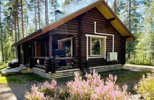 Tammela Ski Chalet | A Unique cottage with sauna in a pine forest