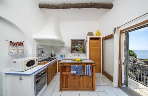 Forio Villa | A unique retreat on Ischia island west coast with private access to the sea