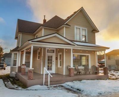 West Central House | A Very Unique Quirky and Comfortable Home