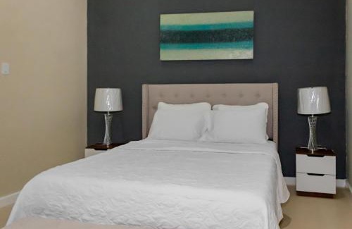Orange Bay Apartment | A Wave From It All @ Aqueducts
