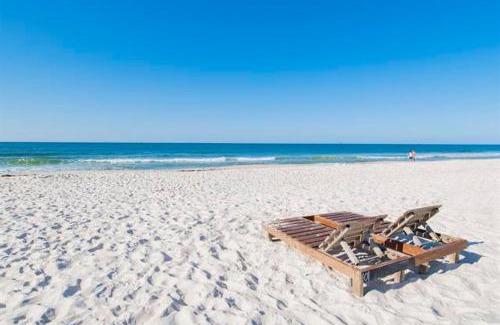 Fort Morgan Apartment | A Wave From it All Beach Resort