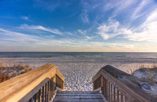 Fort Morgan Apartment | A Wave From it All Beach Resort