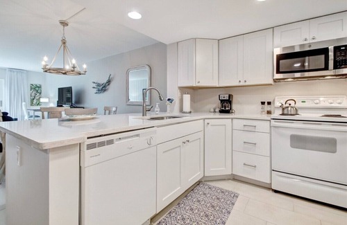 Fernandina Beach Condo | A Wave From It All - Hosted by Moore AI Rentals